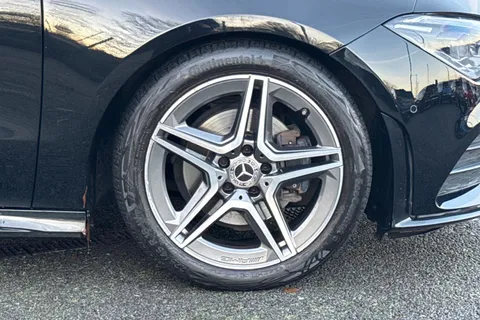 OU21VYV Mercedes-Benz Cla Class 1.3 CLA180 AMG Line (Premium Plus 2) Coupe 7G-DCT Euro 6 (s/s) 4dr Thumbnail #11