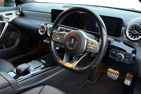 OU21VYV Mercedes-Benz Cla Class 1.3 CLA180 AMG Line (Premium Plus 2) Coupe 7G-DCT Euro 6 (s/s) 4dr Thumbnail #15