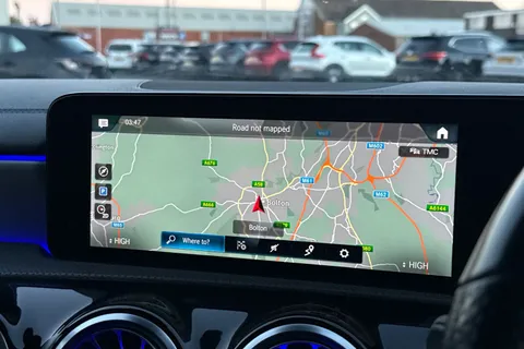 OU21VYV Mercedes-Benz Cla Class 1.3 CLA180 AMG Line (Premium Plus 2) Coupe 7G-DCT Euro 6 (s/s) 4dr Thumbnail #18