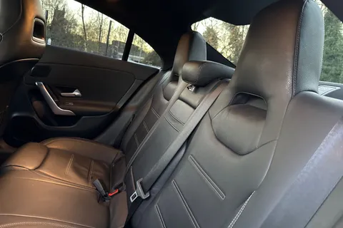 OU21VYV Mercedes-Benz Cla Class 1.3 CLA180 AMG Line (Premium Plus 2) Coupe 7G-DCT Euro 6 (s/s) 4dr Thumbnail #20