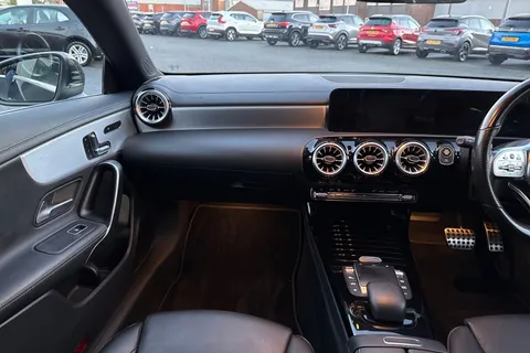 OU21VYV Mercedes-Benz Cla Class 1.3 CLA180 AMG Line (Premium Plus 2) Coupe 7G-DCT Euro 6 (s/s) 4dr Thumbnail #21