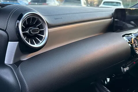 OU21VYV Mercedes-Benz Cla Class 1.3 CLA180 AMG Line (Premium Plus 2) Coupe 7G-DCT Euro 6 (s/s) 4dr Thumbnail #39