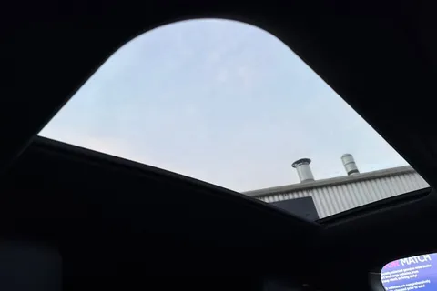 OU21VYV Mercedes-Benz Cla Class 1.3 CLA180 AMG Line (Premium Plus 2) Coupe 7G-DCT Euro 6 (s/s) 4dr Thumbnail #49