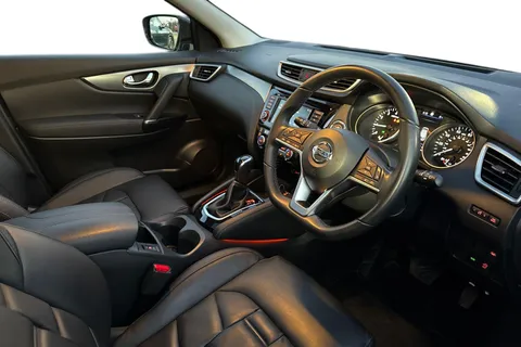 FP70TWX Nissan Qashqai 1.3 DIG-T N-Motion DCT Auto Euro 6 (s/s) 5dr Thumbnail #14