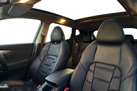 FP70TWX Nissan Qashqai 1.3 DIG-T N-Motion DCT Auto Euro 6 (s/s) 5dr Thumbnail #16