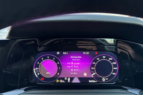 25 of 42 for Volkswagen Golf 1.5 TSI R-Line 5dr | Sat Nav | Adaptive Cruise Control