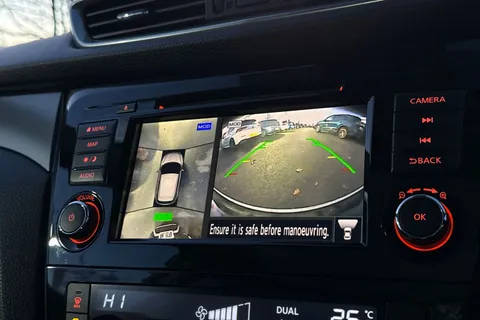 FP70TWX Nissan Qashqai 1.3 DIG-T N-Motion DCT Auto Euro 6 (s/s) 5dr Thumbnail #27