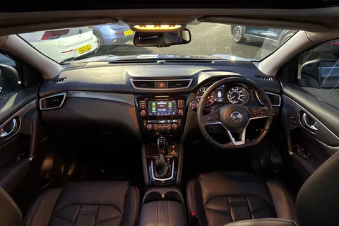 FP70TWX Nissan Qashqai 1.3 DIG-T N-Motion DCT Auto Euro 6 (s/s) 5dr Thumbnail #29