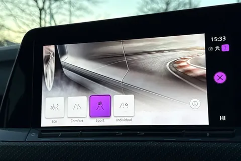 31 of 42 for Volkswagen Golf 1.5 TSI R-Line 5dr | Sat Nav | Adaptive Cruise Control