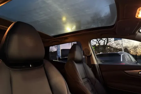 FP70TWX Nissan Qashqai 1.3 DIG-T N-Motion DCT Auto Euro 6 (s/s) 5dr Thumbnail #34