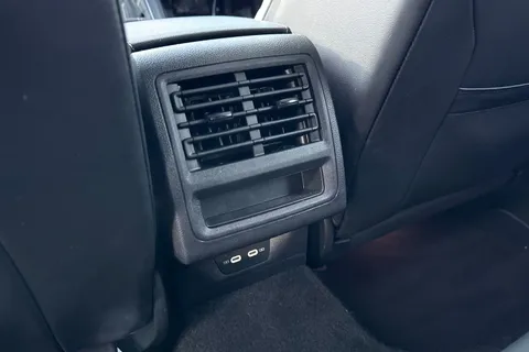 35 of 42 for Volkswagen Golf 1.5 TSI R-Line 5dr | Sat Nav | Adaptive Cruise Control