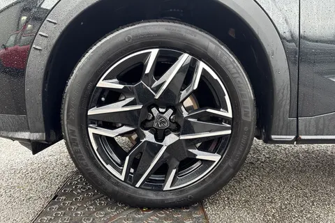 KM25RBO PEUGEOT 3008 1.2 HYBRID GT e-DSC6 Euro 6 (s/s) 5dr Thumbnail #12