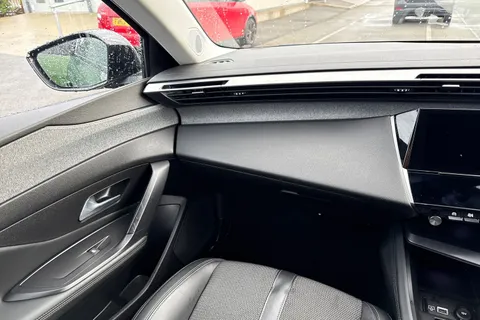 MF72YMK PEUGEOT 308 1.2 PureTech Allure Premium EAT Euro 6 (s/s) 5dr Thumbnail #15