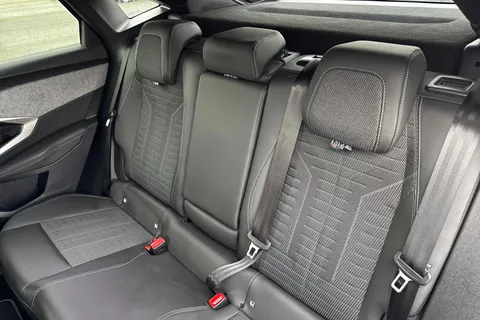 KM25RBO PEUGEOT 3008 1.2 HYBRID GT e-DSC6 Euro 6 (s/s) 5dr Thumbnail #19