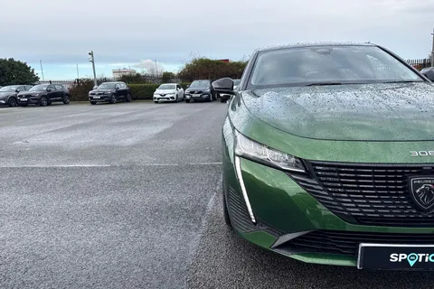 MF72YMK PEUGEOT 308 1.2 PureTech Allure Premium EAT Euro 6 (s/s) 5dr Thumbnail #25