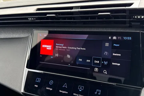 MF72YMK PEUGEOT 308 1.2 PureTech Allure Premium EAT Euro 6 (s/s) 5dr Thumbnail #41