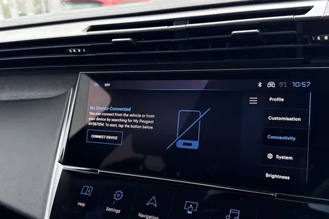 MF72YMK PEUGEOT 308 1.2 PureTech Allure Premium EAT Euro 6 (s/s) 5dr Thumbnail #43