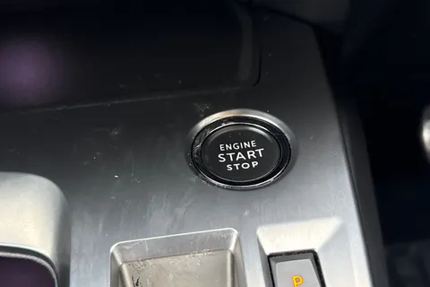 MF72YMK PEUGEOT 308 1.2 PureTech Allure Premium EAT Euro 6 (s/s) 5dr Thumbnail #51