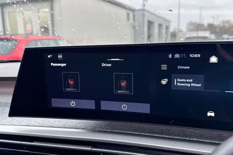 KM25RBO PEUGEOT 3008 1.2 HYBRID GT e-DSC6 Euro 6 (s/s) 5dr Thumbnail #49