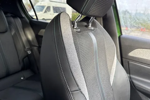 MF72YMK PEUGEOT 308 1.2 PureTech Allure Premium EAT Euro 6 (s/s) 5dr Thumbnail #58