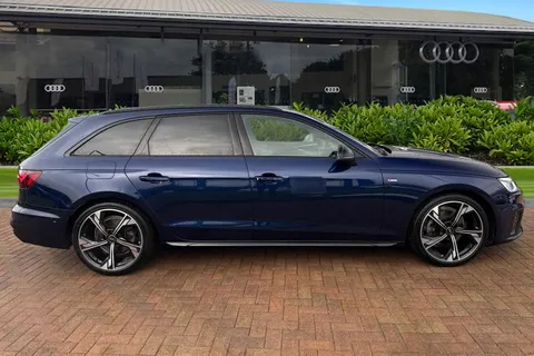 DE74EBP Audi A4 Avant Avant Black Edition 35 TDI  163 PS S tronic Thumbnail #4