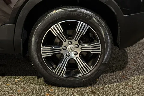 BK70HDG Volvo Xc40 2.0 B4 MHEV Inscription Auto Euro 6 (s/s) 5dr Thumbnail #12