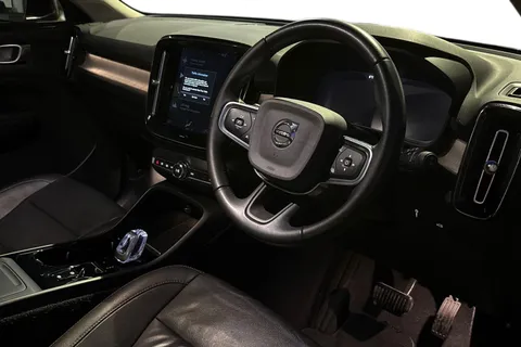 BK70HDG Volvo Xc40 2.0 B4 MHEV Inscription Auto Euro 6 (s/s) 5dr Thumbnail #14