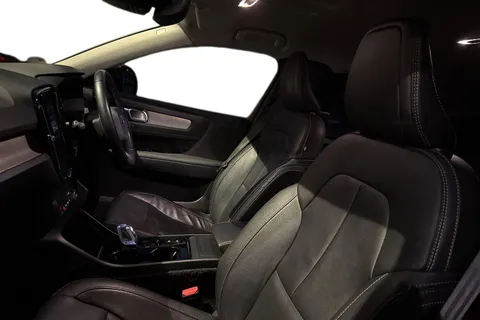 BK70HDG Volvo Xc40 2.0 B4 MHEV Inscription Auto Euro 6 (s/s) 5dr Thumbnail #16