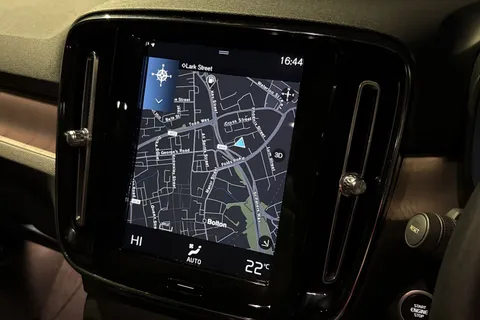 BK70HDG Volvo Xc40 2.0 B4 MHEV Inscription Auto Euro 6 (s/s) 5dr Thumbnail #17