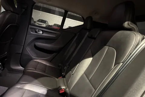 BK70HDG Volvo Xc40 2.0 B4 MHEV Inscription Auto Euro 6 (s/s) 5dr Thumbnail #19