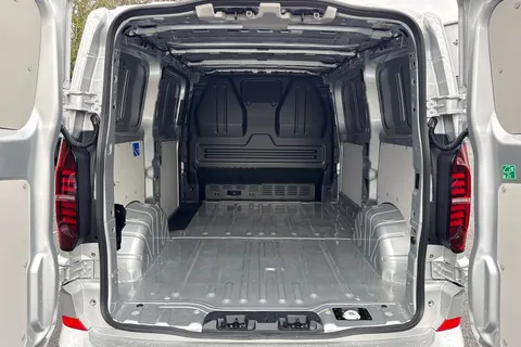 CX75HYH Volkswagen Transporter T32 Panel Van Commerce Pro SWB 170 PS 2.0 TDI 8sp Automatic Thumbnail #6