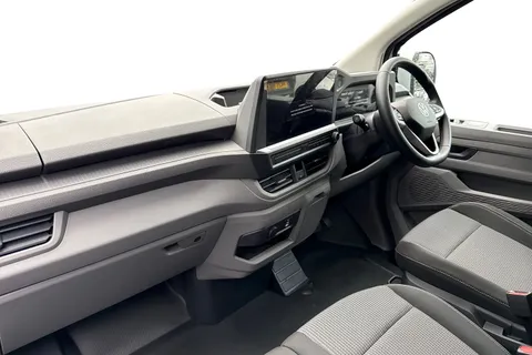 CX75HYH Volkswagen Transporter T32 Panel Van Commerce Pro SWB 170 PS 2.0 TDI 8sp Automatic Thumbnail #14