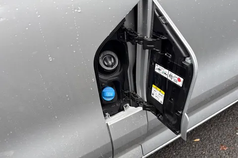 CX75HYH Volkswagen Transporter T32 Panel Van Commerce Pro SWB 170 PS 2.0 TDI 8sp Automatic Thumbnail #30