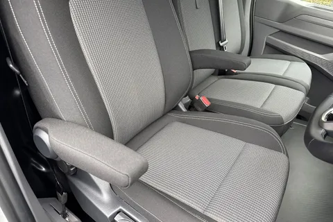 CX75HYH Volkswagen Transporter T32 Panel Van Commerce Pro SWB 170 PS 2.0 TDI 8sp Automatic Thumbnail #31