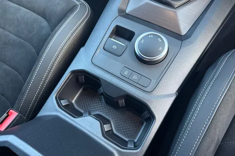 PJ75YDY Volkswagen Amarok Style 240 PS 3.0 TDI 10sp Automatic 4MOTION Thumbnail #36