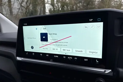 CX75HYH Volkswagen Transporter T32 Panel Van Commerce Pro SWB 170 PS 2.0 TDI 8sp Automatic Thumbnail #39