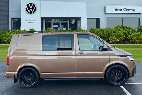 CX71JMV Volkswagen Transporter 2.0 TDI 150 Highline Kombi Van DSG-NO VAT Thumbnail #4