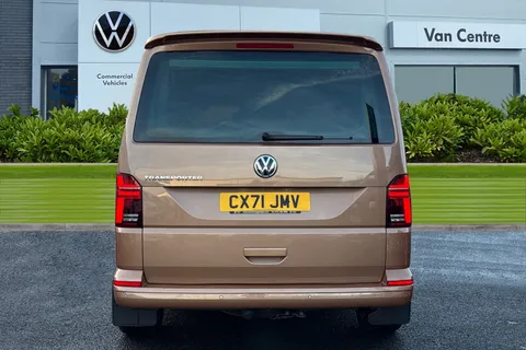 CX71JMV Volkswagen Transporter 2.0 TDI 150 Highline Kombi Van DSG-NO VAT Thumbnail #5