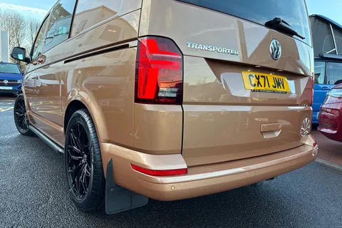 CX71JMV Volkswagen Transporter 2.0 TDI 150 Highline Kombi Van DSG-NO VAT Thumbnail #8