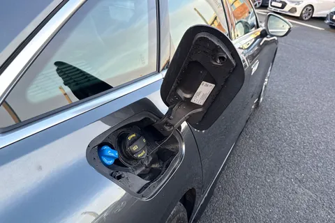 KY74EFD Audi A5 Avant 2.0 TDI Launch Edition Estate 5dr Diesel S Tronic Euro 6 (s/s) (204 ps) Thumbnail #30