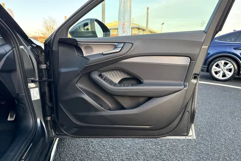 KY74EFD Audi A5 Avant 2.0 TDI Launch Edition Estate 5dr Diesel S Tronic Euro 6 (s/s) (204 ps) Thumbnail #47