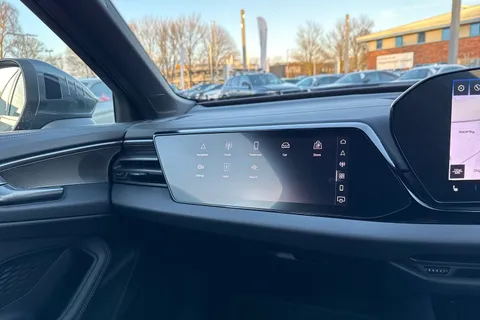 KY74EFD Audi A5 Avant 2.0 TDI Launch Edition Estate 5dr Diesel S Tronic Euro 6 (s/s) (204 ps) Thumbnail #55