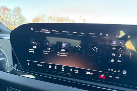 KY74EFD Audi A5 Avant 2.0 TDI Launch Edition Estate 5dr Diesel S Tronic Euro 6 (s/s) (204 ps) Thumbnail #57