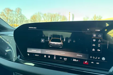 KY74EFD Audi A5 Avant 2.0 TDI Launch Edition Estate 5dr Diesel S Tronic Euro 6 (s/s) (204 ps) Thumbnail #58