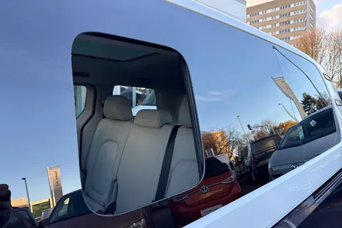 BV75ODS Volkswagen ID. Buzz 210kW Style Pro SWB 79kWh 5dr Auto 5 Seat Thumbnail #34