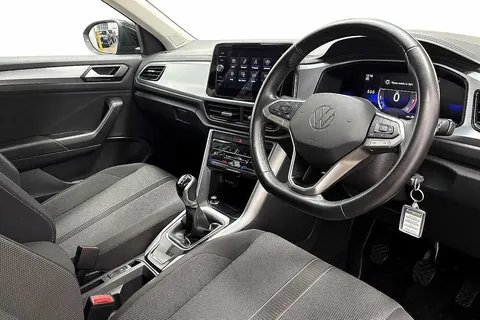 6 of 12 for VOLKSWAGEN T-ROC 1.5 TSI Life 5dr