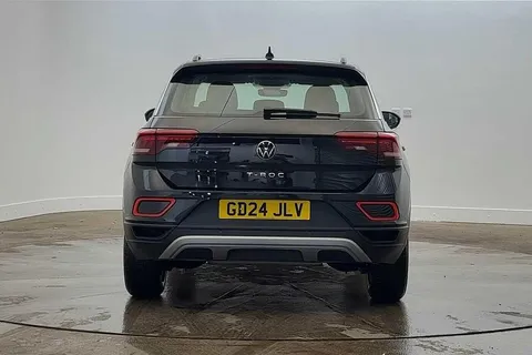 8 of 12 for VOLKSWAGEN T-ROC 1.5 TSI Life 5dr