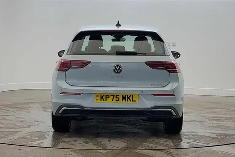 KP75MKL Volkswagen Golf 1.5 TSI 204 Style eHybrid 5dr DSG ⭐Winter pack⭐ Thumbnail #8