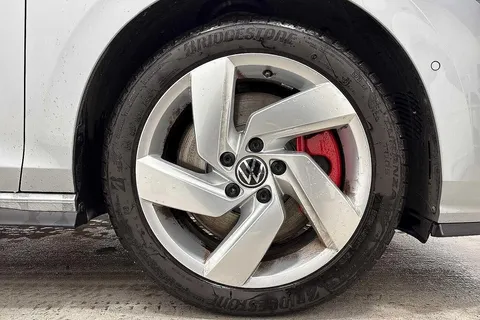 5 of 12 for VOLKSWAGEN GOLF 1.5 TSI 272 GTE eHybrid 5dr DSG