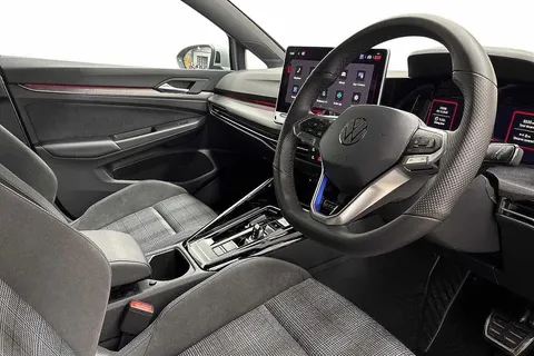 6 of 12 for VOLKSWAGEN GOLF 1.5 TSI 272 GTE eHybrid 5dr DSG